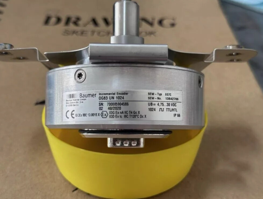 Umee ECCO BIOM AEX M LOW HM (802834-01001) 802834-01001 £139.09